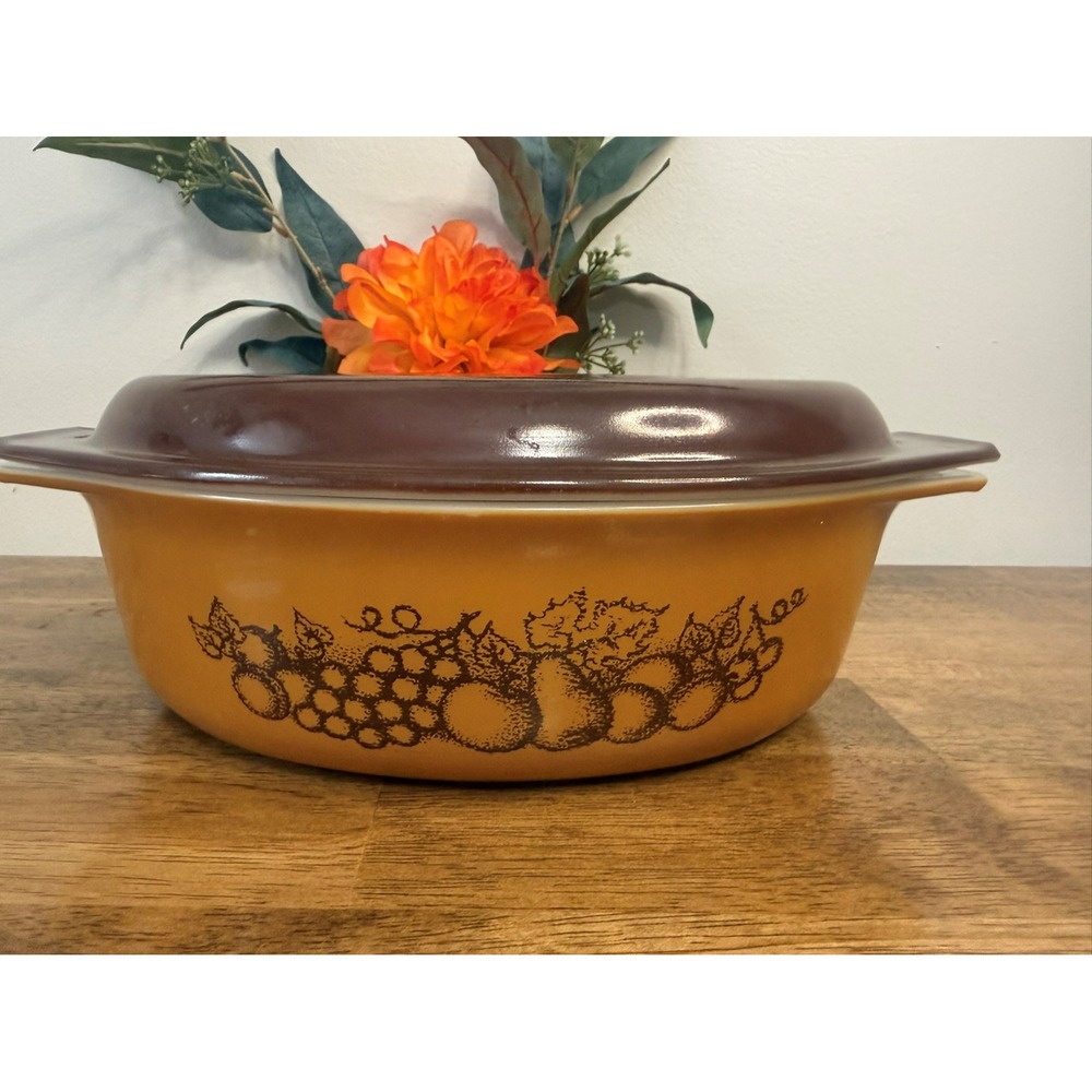 Vintage Pyrex Old Orchard Covered Casserole Bowl Retro Kitchen Decor‎ Brown